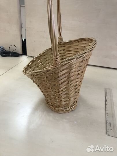 Корзина плетеная овальная