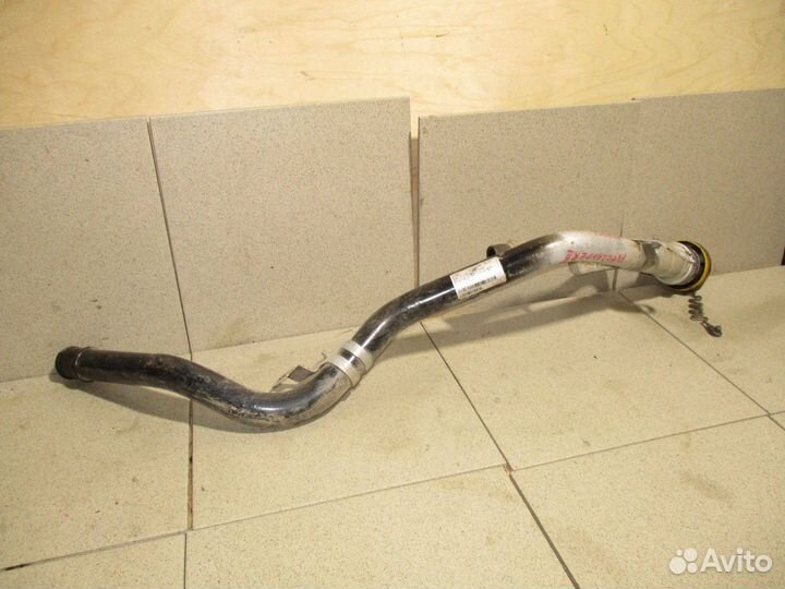 Горловина топливного бака Land Rover Freelander 2