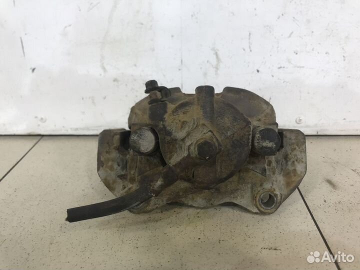 Суппорт передний левый