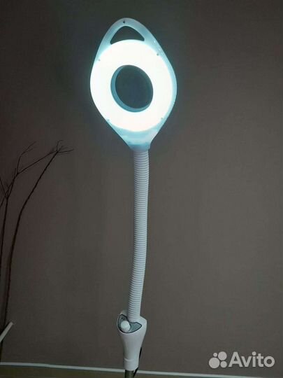 Лампа лупа напольная с регулировкой яркости