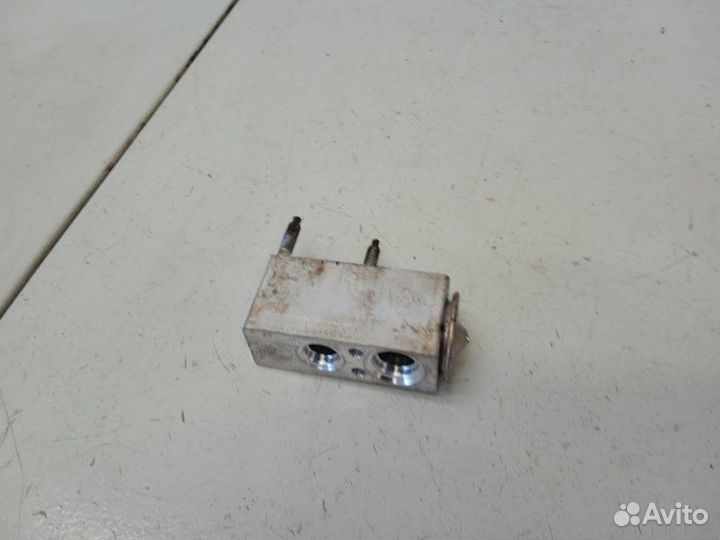 Клапан кондиционера Peugeot 207 1.4 2009