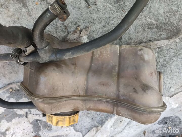 Расширительный бачок форд курьер фиеста