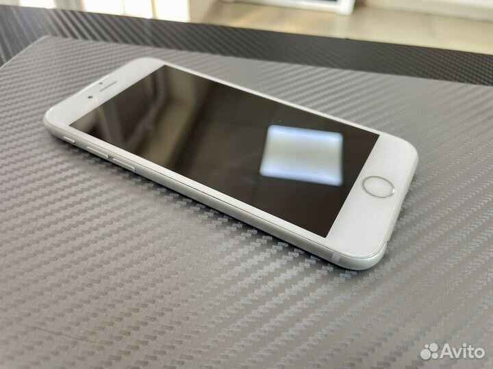 Телефон iPhone 6s 64gb отличное состояние