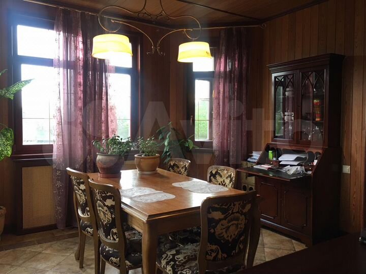 Коттедж 350 м² на участке 50 сот.