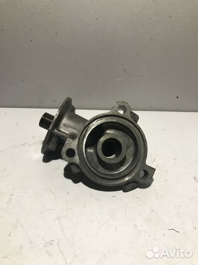 Кронштейн масляного фильтра Suzuki Liana