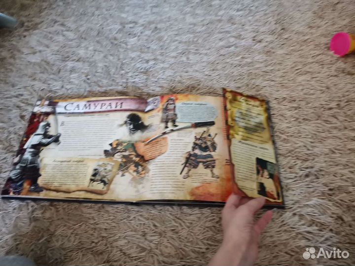 Подарочная коллекционная книга по истории Воины