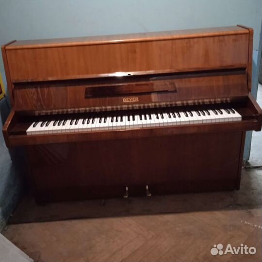 Продаётся пианино 