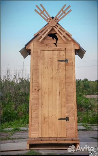 Уличный туалет с установкой