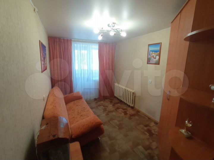 2-к. квартира, 37 м², 1/10 эт.