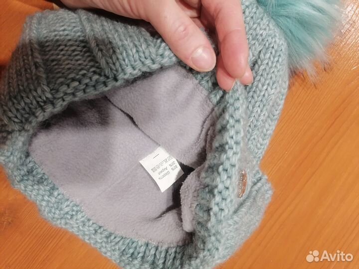 Шапки женские вязаные новые с помпоном