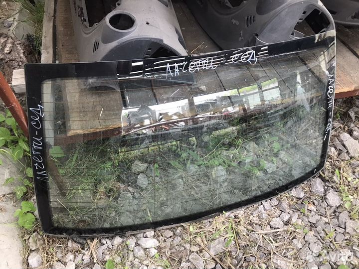 Стекло заднее Шевроле Лачетти седан