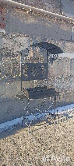 Мангал с крышей