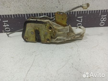 Замок двери задней правой