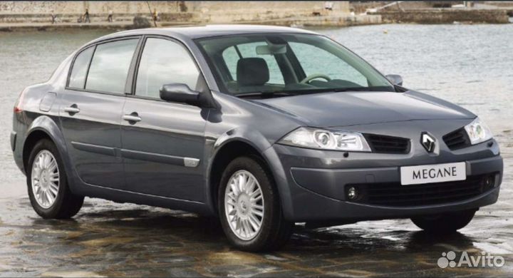 Решетка левая 8200412381 Рено Меган 06-09