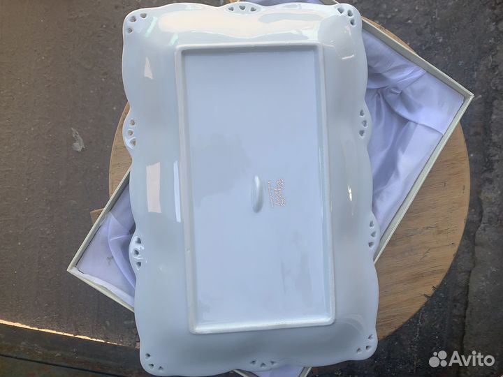 Поднос фарфор