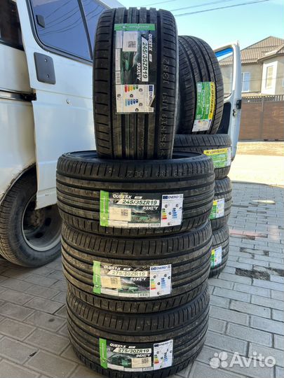 Greentrac Quest-X 245/35 R19 и 275/30 R19 96Y