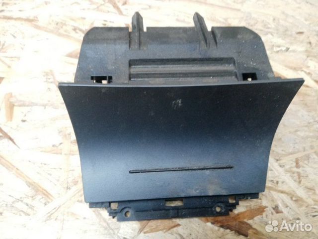 Пепельница Skoda Octavia A5 BUD 2011