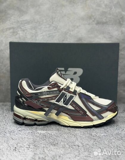 Кроссовки New Balance 1906R