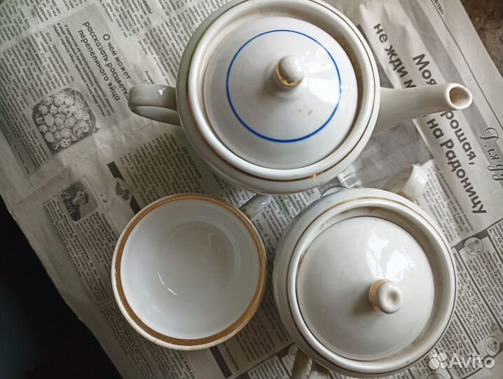Посуда фарфор СССР чайничек, сахарница и чашка