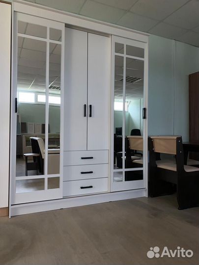 Шкаф купе Лорд Белый (новый)