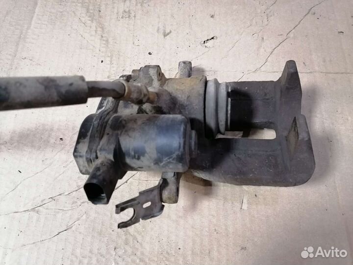 Суппорт задний левый Audi A7,VAG 4G0615403