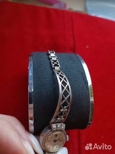 Серебряные часы 925 пробы женские Чайка