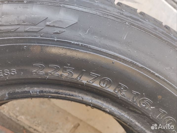 Kumho Crugen Premium KL33 225/70 R16 103H