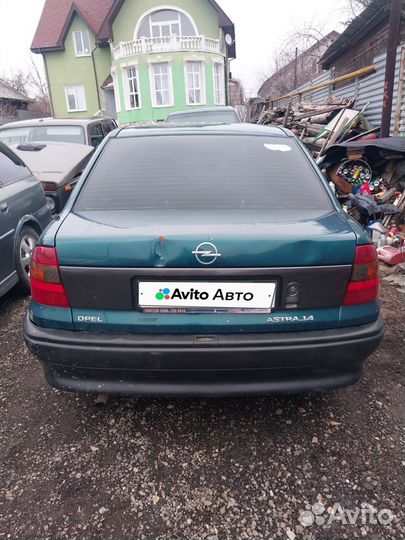 Opel Astra 1.4 AT, 1997, 300 000 км