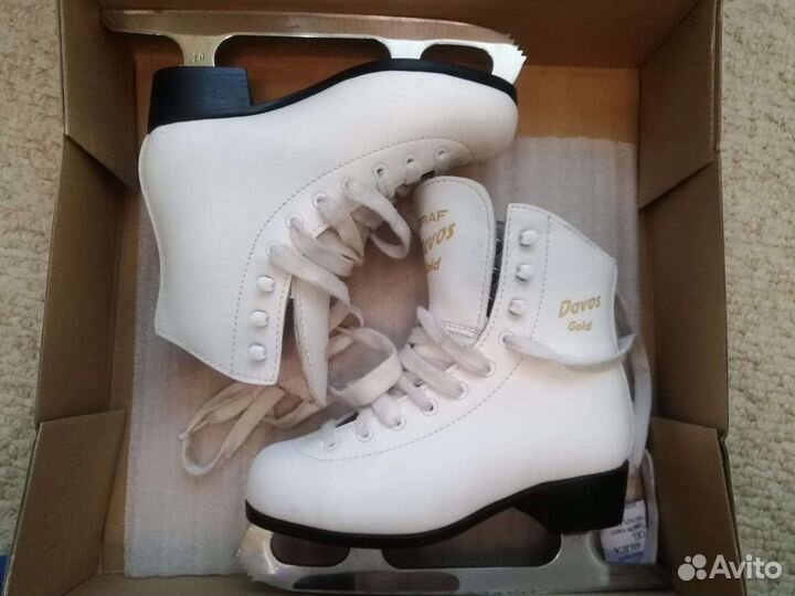 Коньки фигурные graf