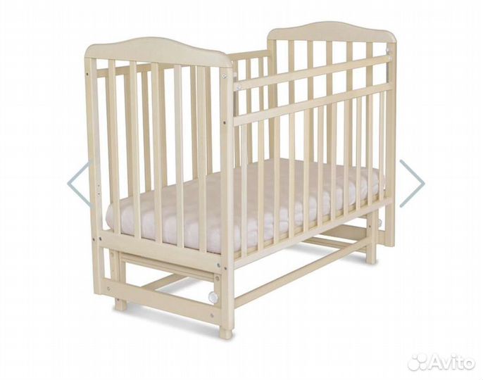 Детская кроватка с матрасом