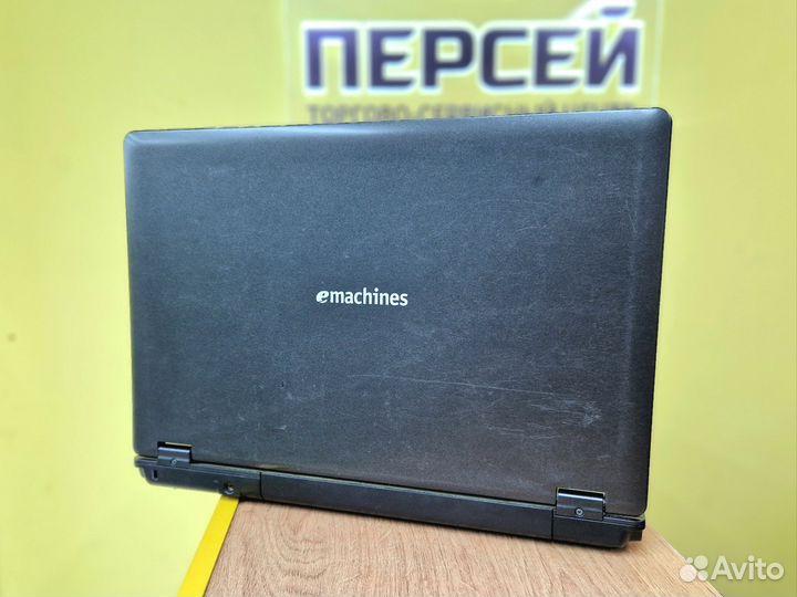 Ноутбук eMachines E728