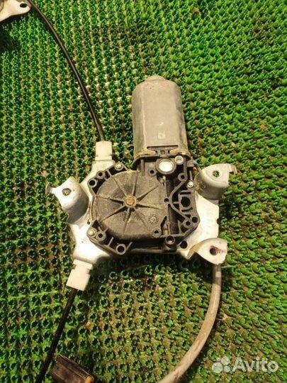 Стеклоподъемник электрический Nissan Primera P11