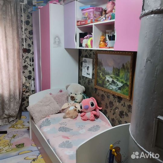 Детская мебель (шкаф, кровать, полки )