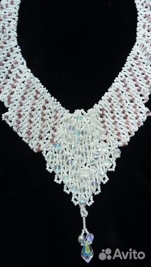 Колье из бисера