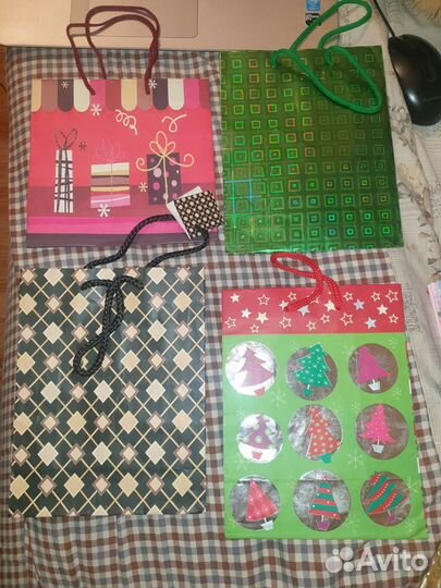 Подарочные пакеты