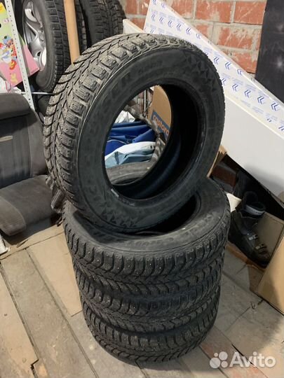 Bridgestone Ice Cruiser 5000 205/65 R16