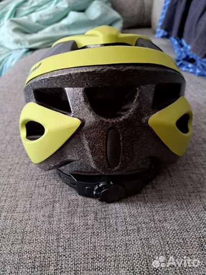 Велошлем взрослый
