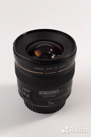 Объектив Canon EF 20 mm f2.8