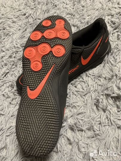 Футзалки Nike Fhantom