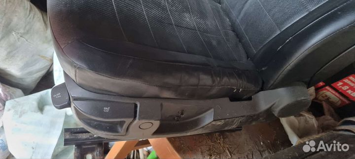 Передние сиденья BMW e60