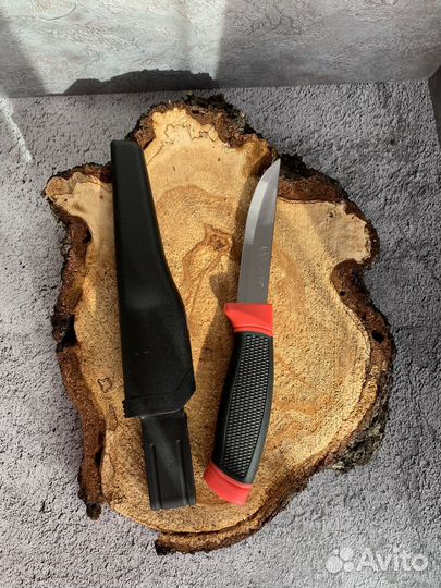 Нож для рыбалки и туризма в ножнах