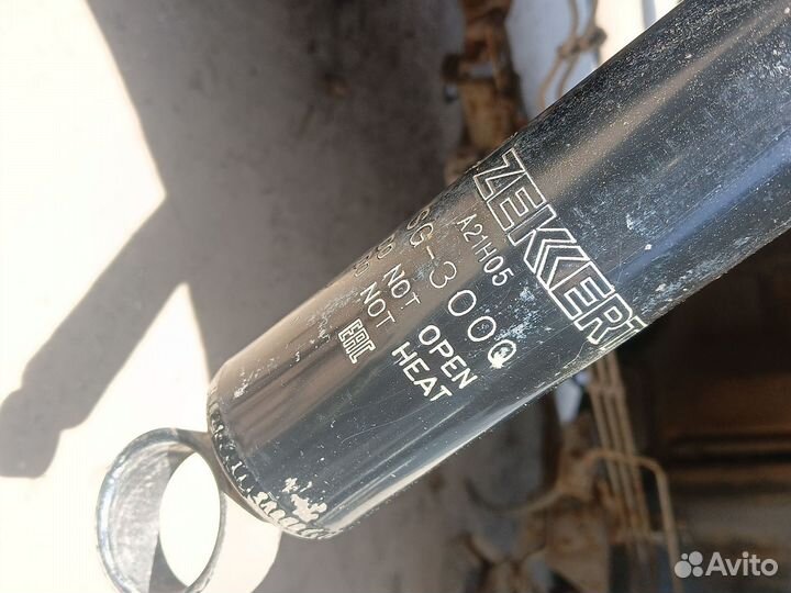 Задняя стойка renault megane 1