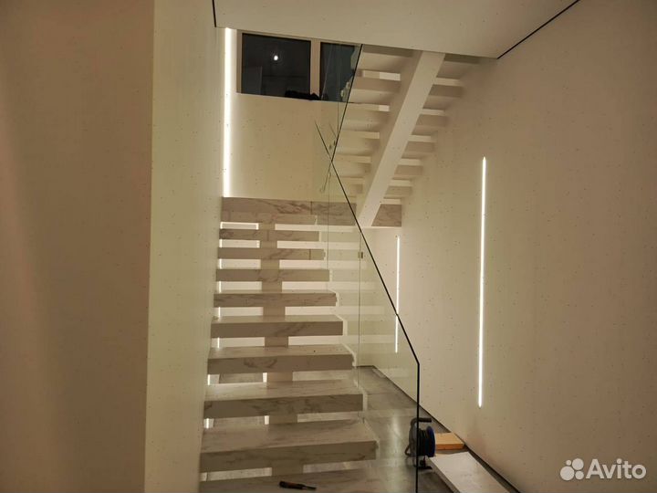 Перила для лестниц из стекла