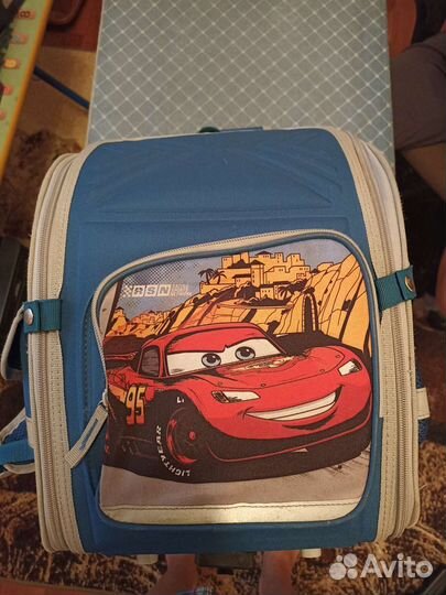 Школьный рюкзак