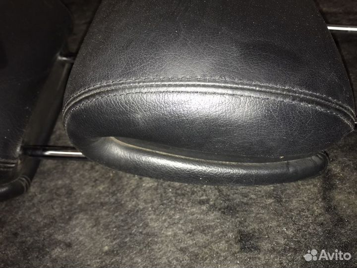 Комплект подголовников Mercedes CL140