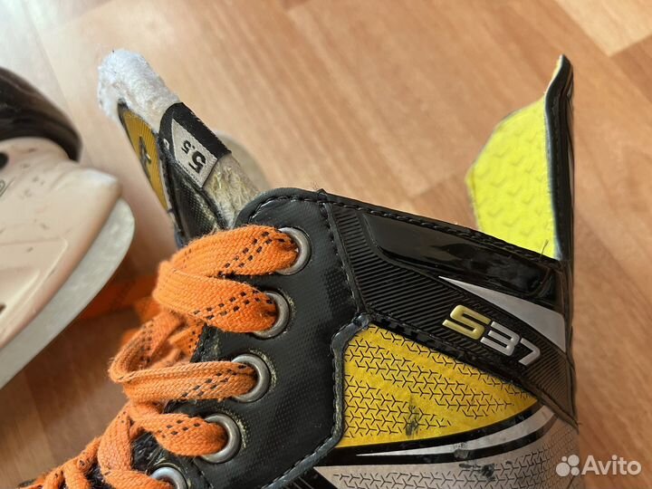 Хоккейные коньки bauer