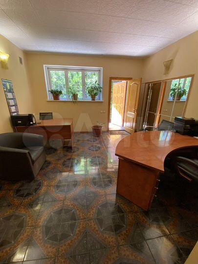 4-к. квартира, 73,5 м², 1/2 эт.