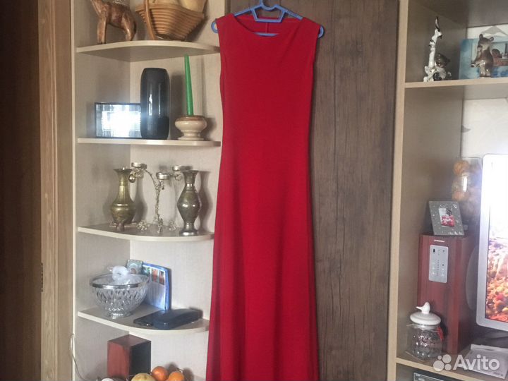 Вечернее нарядное платье в пол