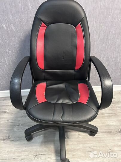 Компьютерное кресло