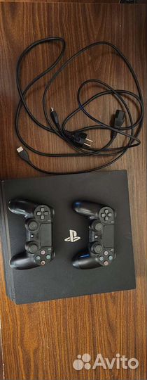Игровая приставка PS4 Pro 1tb